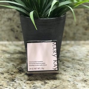 Mineral Powder Foundation